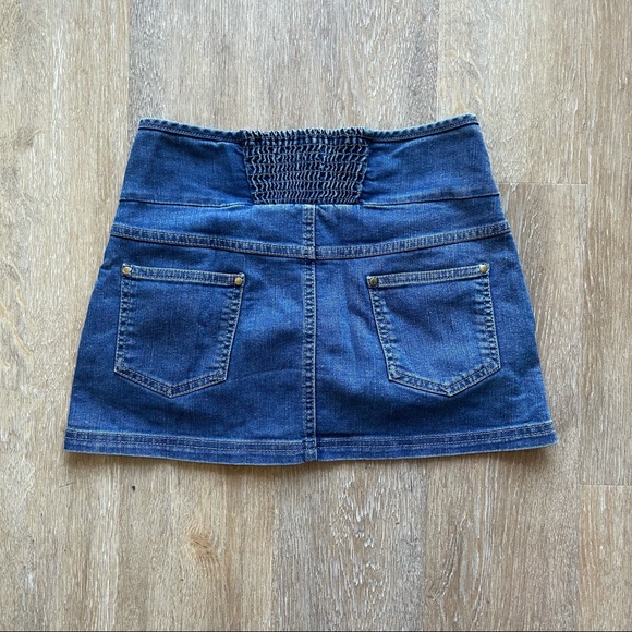 Topshop Petite Denim Pleated Mini Skirt - Picture 4 of 7
